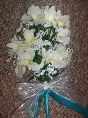 bridal bouquet 10 to make I am doing a 30 person May teal white silver 