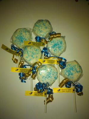 Oreo Pops For Cheap Wedding Favors I am getting married on Sunday July 10