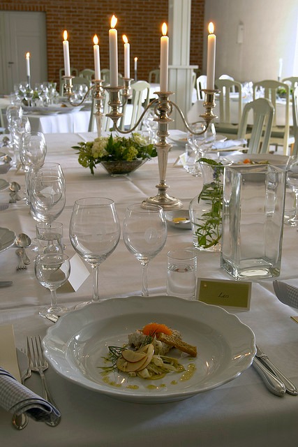 wedding tables with candelabras