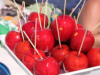 toffee apples for centerpieces