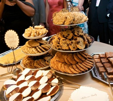 wedding cookie buffet